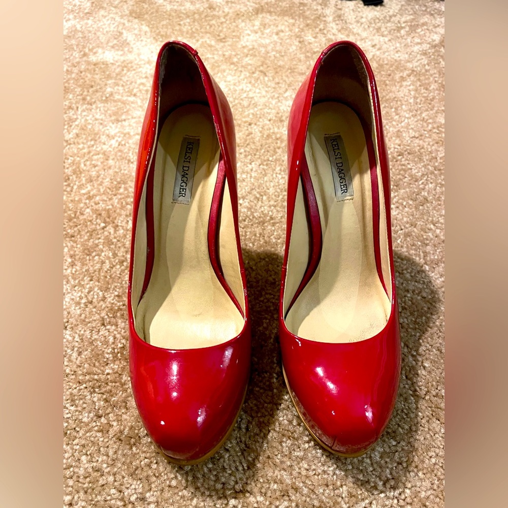 Red Patent Pumps Size 7.5